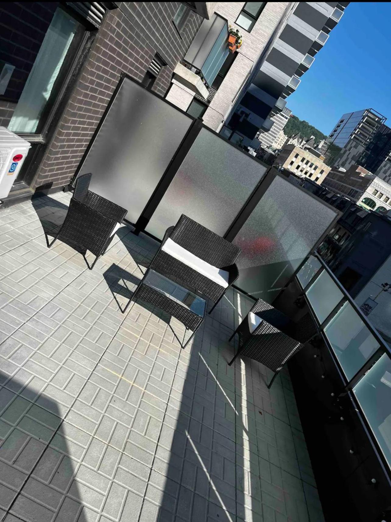 Condo In The Heart Of Downtown Montreal Exterior photo