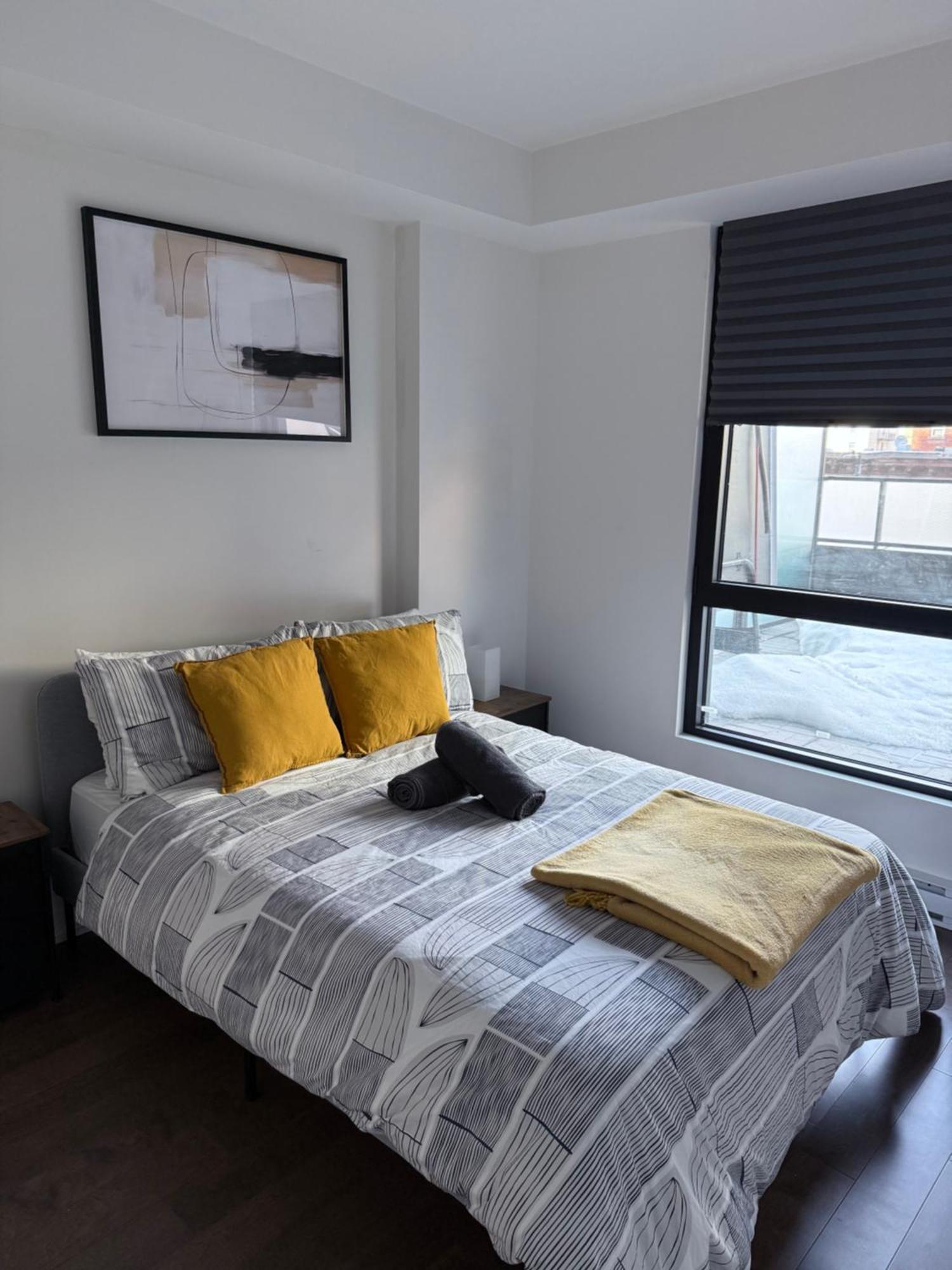 Condo In The Heart Of Downtown Montreal Exterior photo